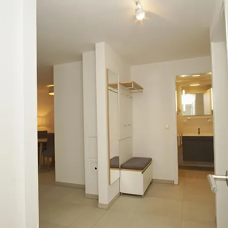 Rex Rugia Haus 17 02 * ロープベ