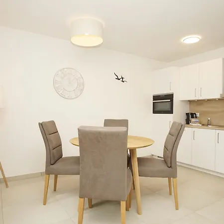 アパート Rex Rugia Haus 17 02